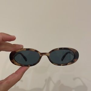 Le Specs Outta love sunglasses